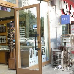 西北眼鏡行 專業(yè)配鏡，清晰視界